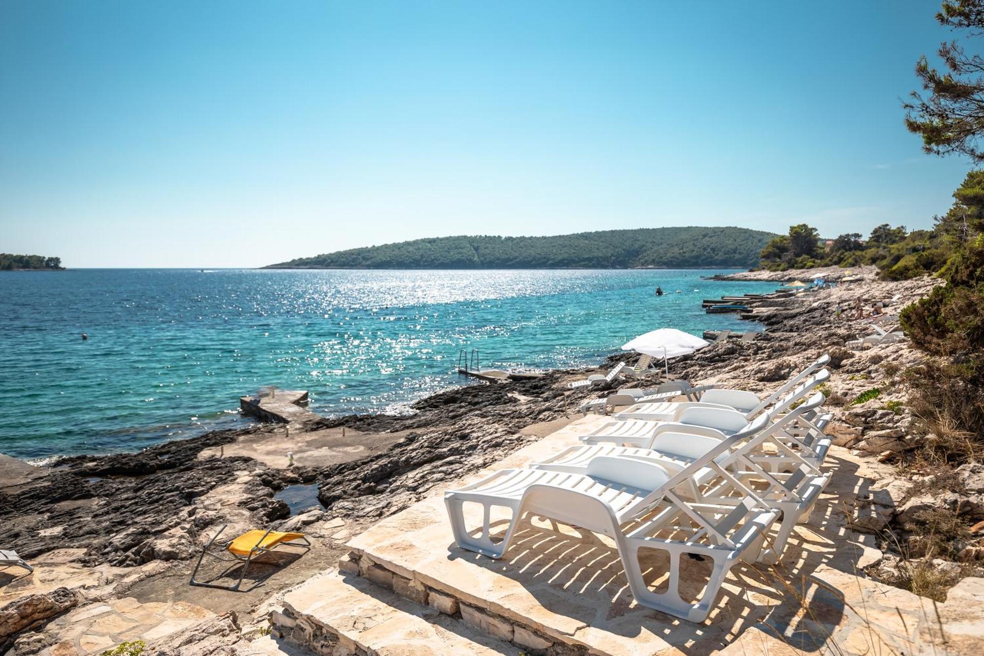 Apartments By The Sea Cove Nova, Korcula - 11353 Vela Luka Buitenkant foto